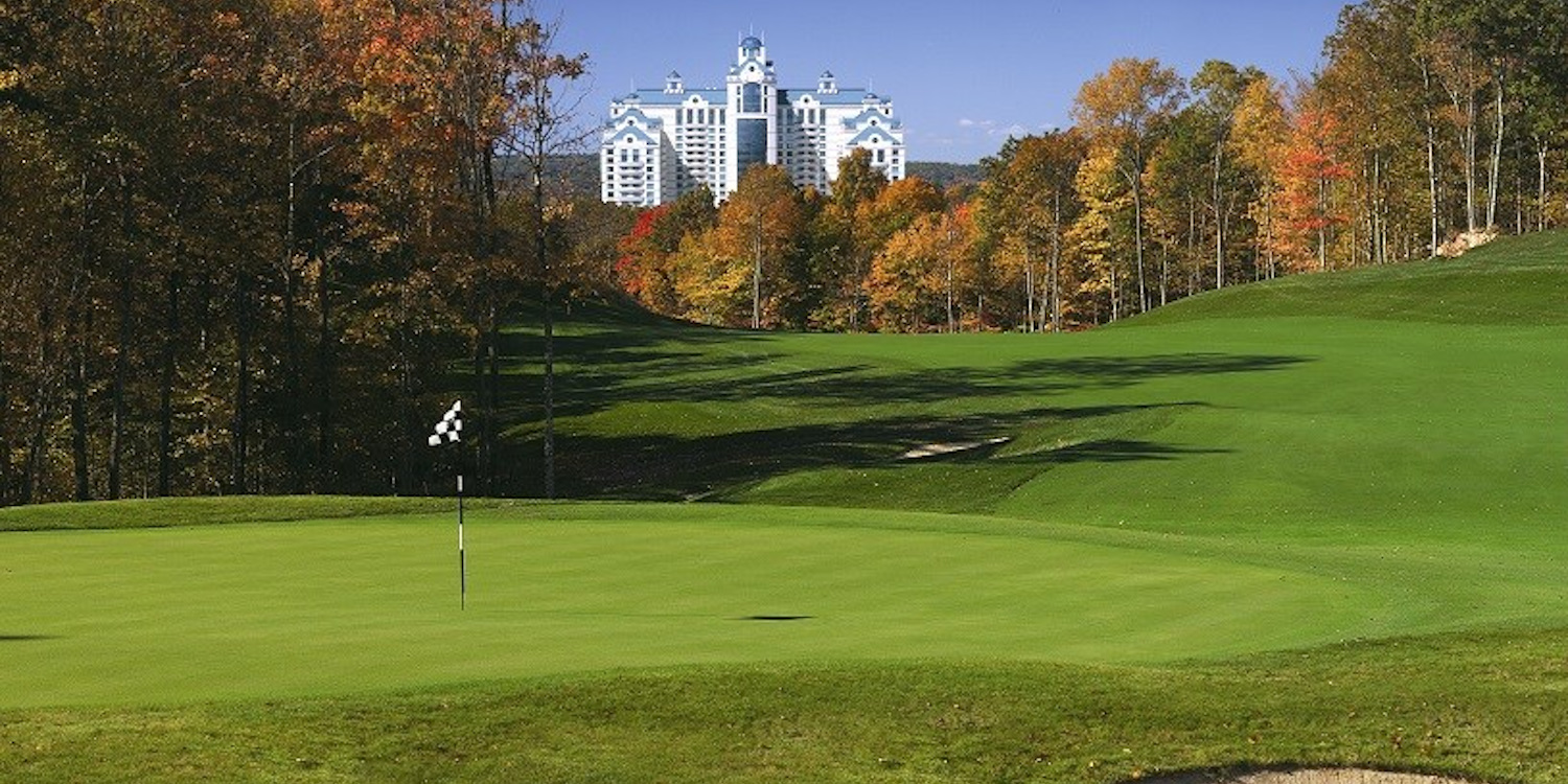 Lake of Isles - Golf in North Stonington, Connecticut